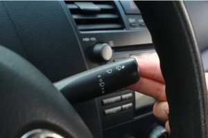 Hướng dẫn khắc phục sự cố hệ thống rửa kính