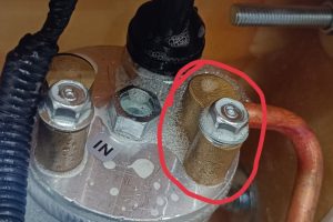 Cách kiểm tra máy lạnh xe tải thùng bị rò ga
