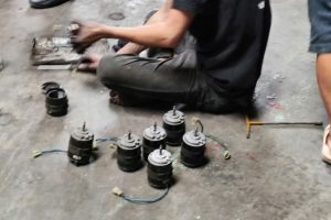 Vệ sinh motor quạt máy đông lạnh xe tải thùng như nào?
